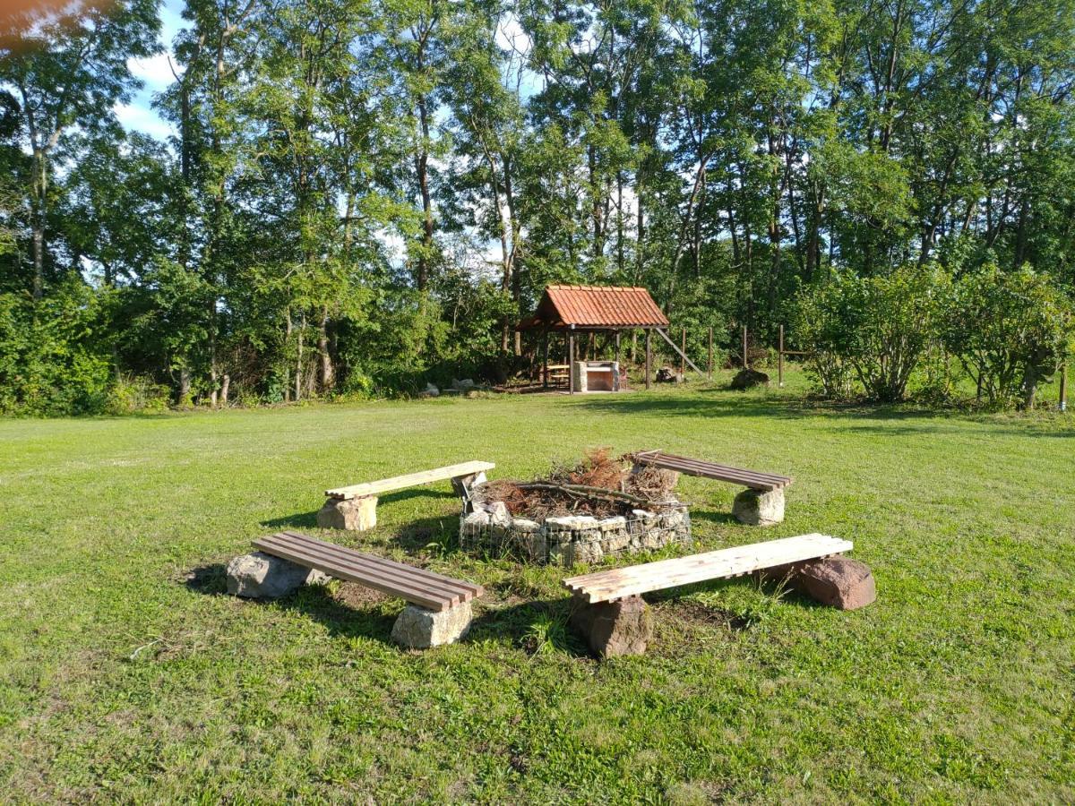 Haus Ringgau - Urlaub, Gemeinschaft Und Erlebnis Im Herzen Von Deutschland Herleshausen Eksteriør bilde
